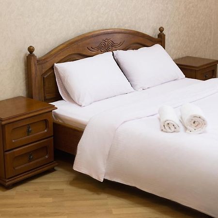 Apartment On Virmenska 3, With 2 Separate Bedrooms Львов Экстерьер фото