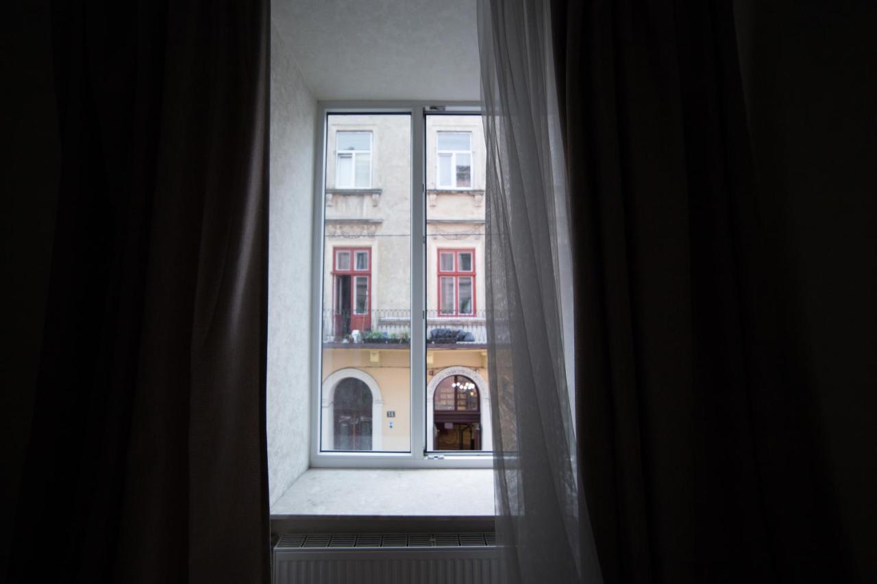Apartment On Virmenska 3, With 2 Separate Bedrooms Львов Экстерьер фото