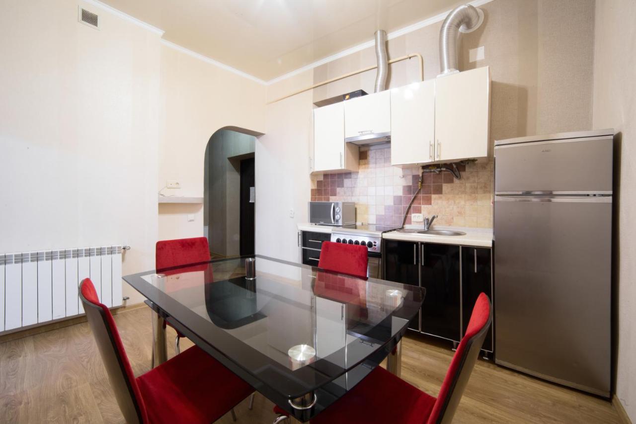Apartment On Virmenska 3, With 2 Separate Bedrooms Львов Экстерьер фото