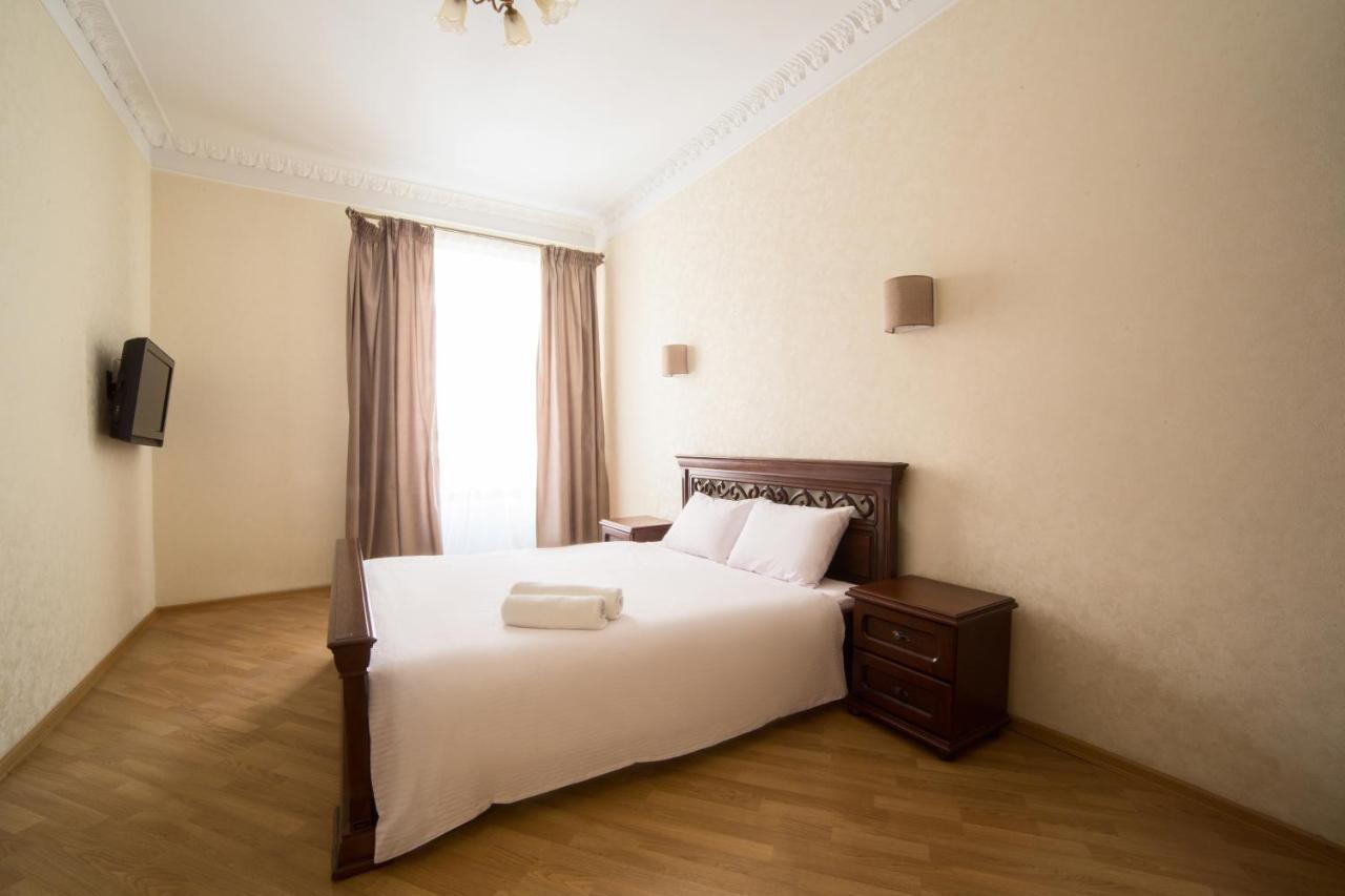 Apartment On Virmenska 3, With 2 Separate Bedrooms Львов Экстерьер фото